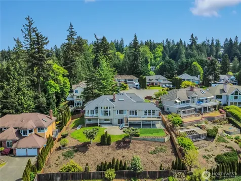 535 208th Avenue NE Sammamish WA 98075