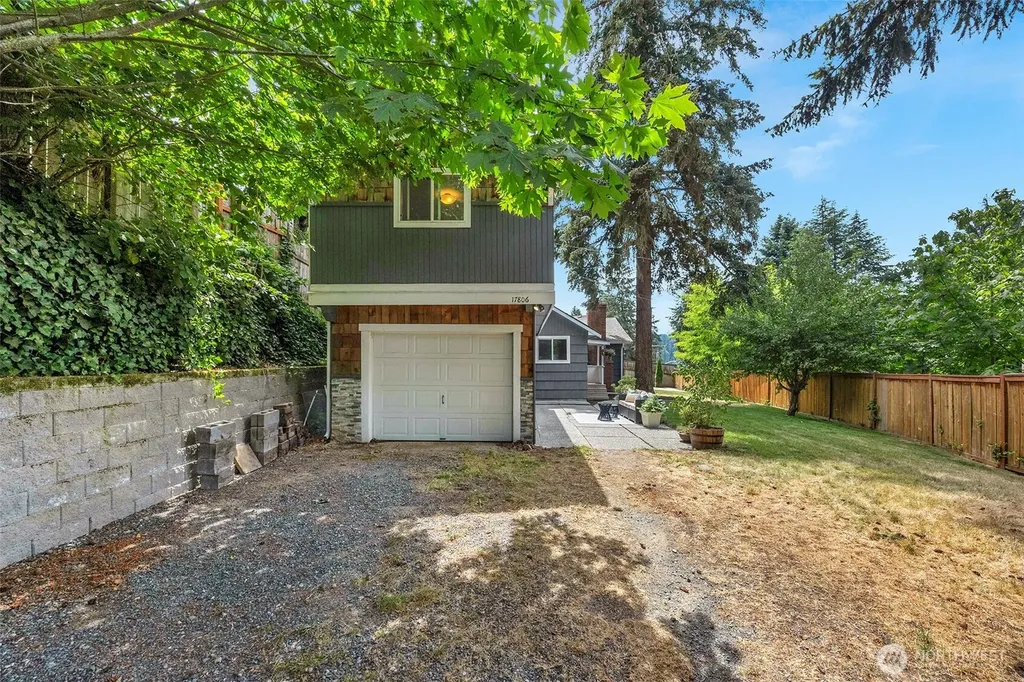 17806 83rd Place NE Kenmore WA 98028