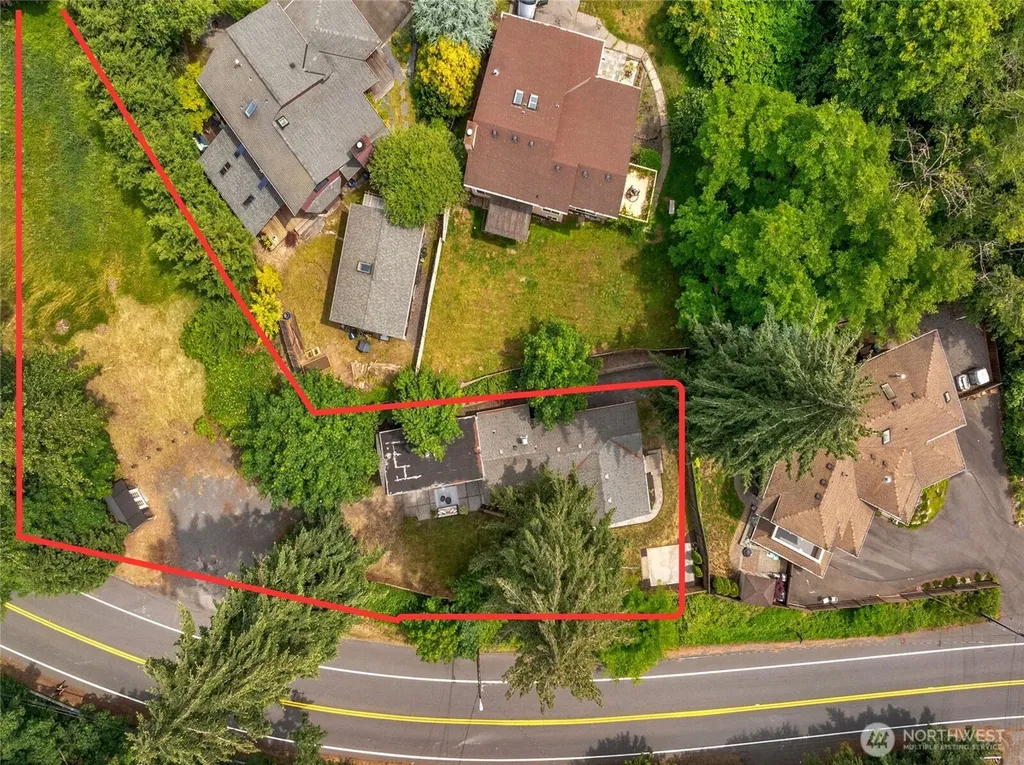17806 83rd Place NE Kenmore WA 98028