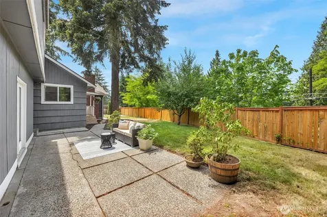 17806 83rd Place NE Kenmore WA 98028