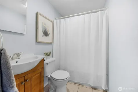 17806 83rd Place NE Kenmore WA 98028