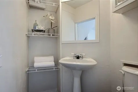 17806 83rd Place NE Kenmore WA 98028
