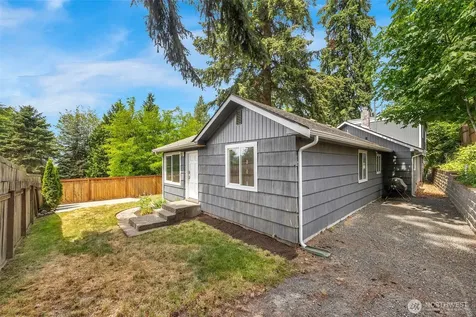 17806 83rd Place NE Kenmore WA 98028