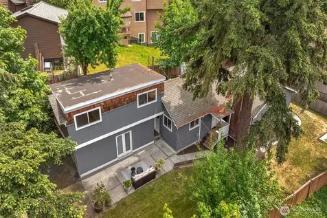 17806 83rd Place NE Kenmore WA 98028