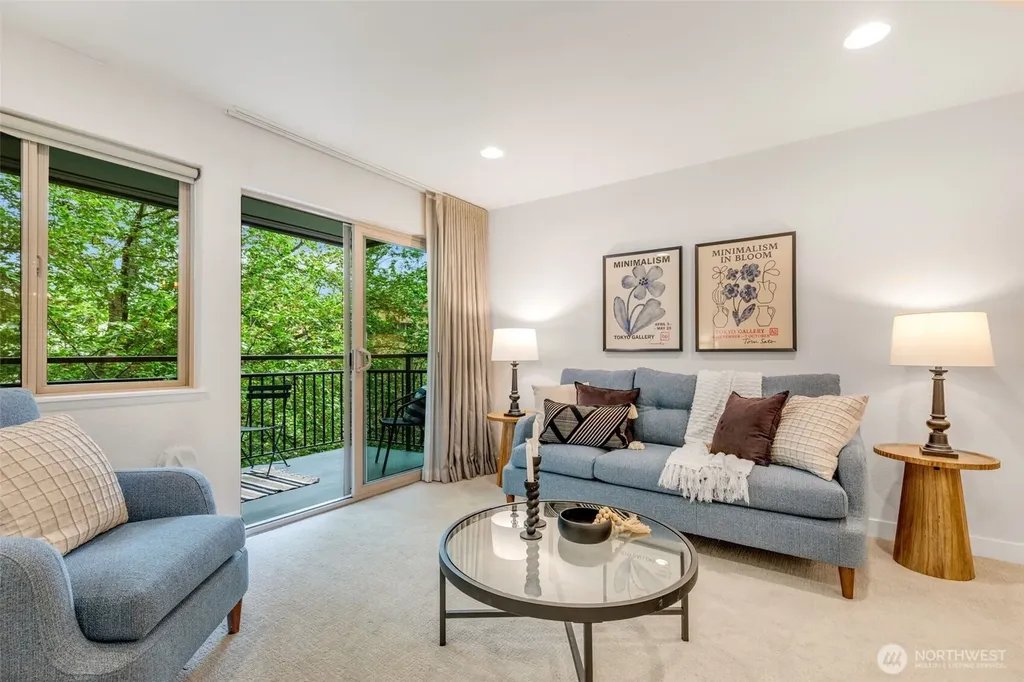 275 W Roy Street Seattle WA 98119