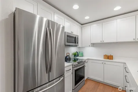 275 W Roy Street Seattle WA 98119