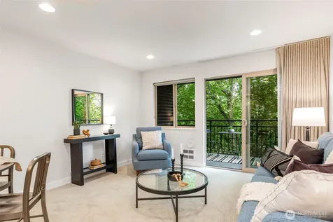 275 W Roy Street Seattle WA 98119