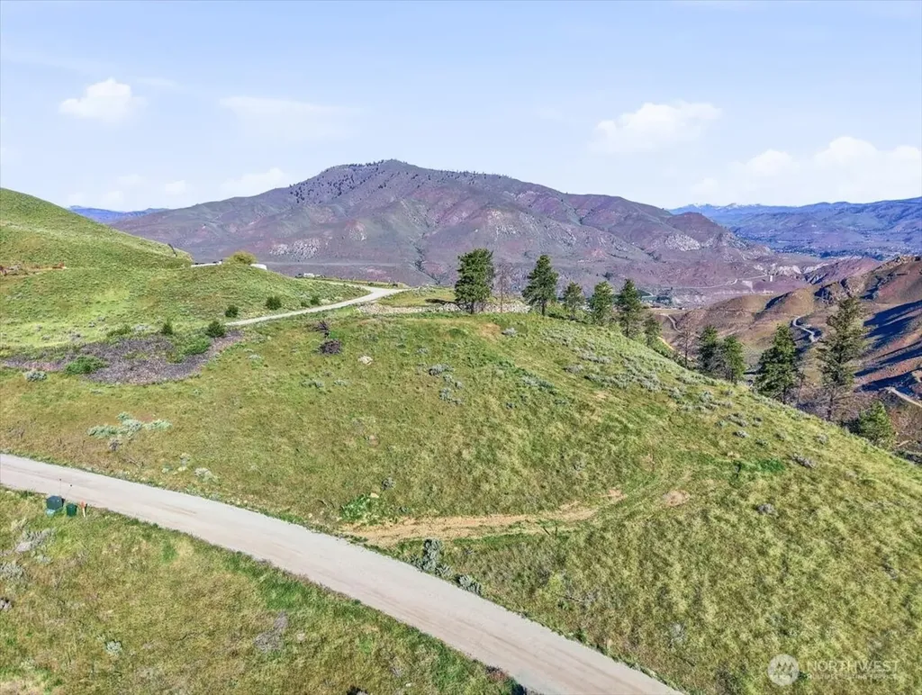 25 Chelan Hills Acres Road Orondo WA 98843