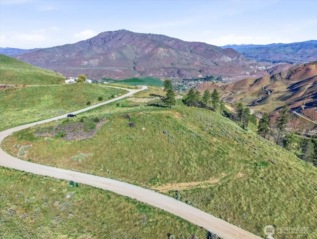 25 Chelan Hills Acres Road Orondo WA 98843