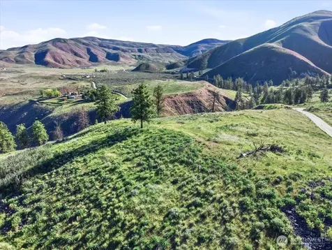 25 Chelan Hills Acres Road Orondo WA 98843