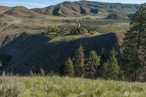 25 Chelan Hills Acres Road Orondo WA 98843