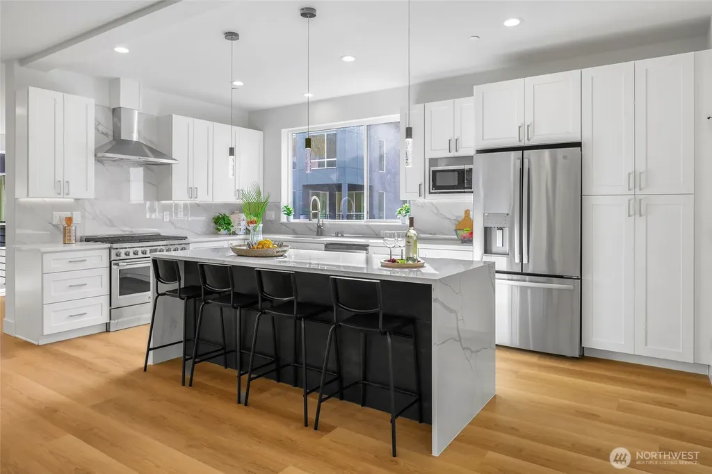 10628 E Riverside Drive Bothell WA 98011