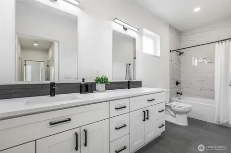 10628 E Riverside Drive Bothell WA 98011
