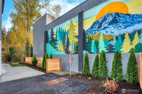 10628 E Riverside Drive Bothell WA 98011