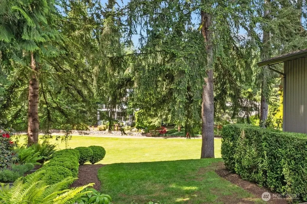 22329 NE 28th Street Sammamish WA 98074