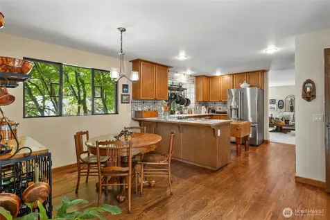 22329 NE 28th Street Sammamish WA 98074