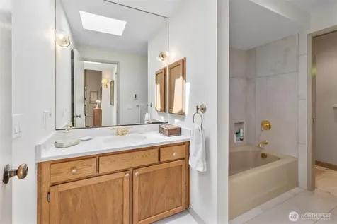 22329 NE 28th Street Sammamish WA 98074