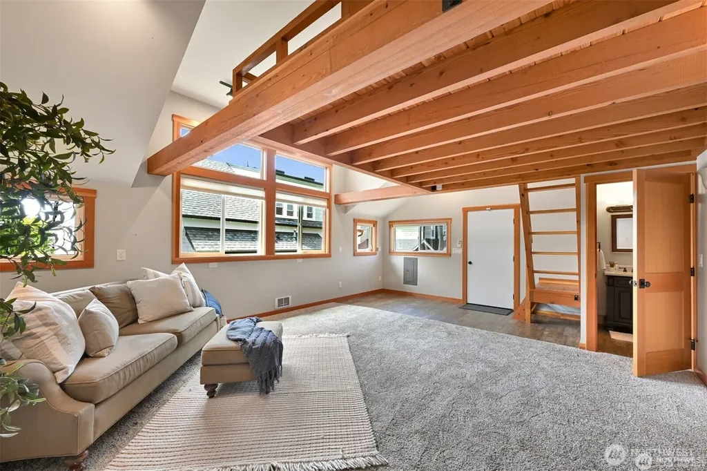 809 12th Street Bellingham WA 98225