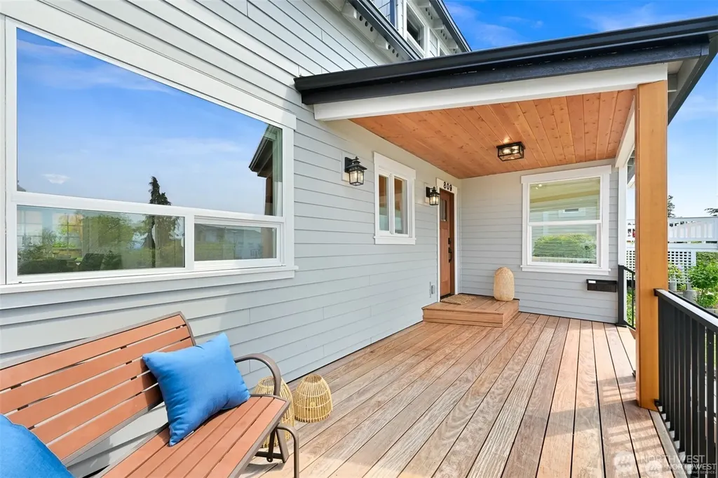 809 12th Street Bellingham WA 98225