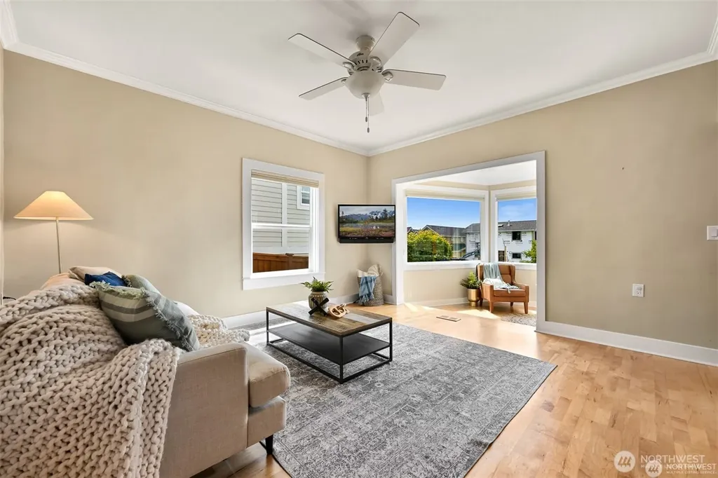 809 12th Street Bellingham WA 98225
