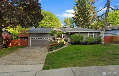 4918 119th Avenue SE Bellevue WA 98006
