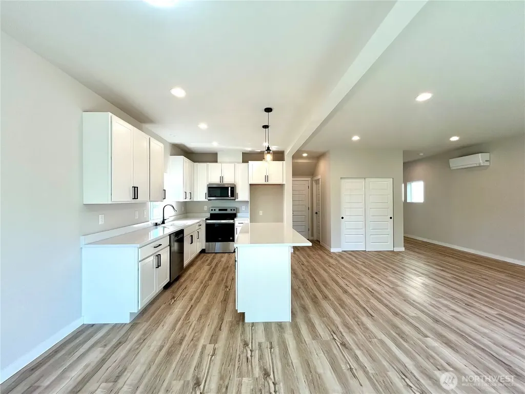 1568 S 28th Street Tacoma WA 98409