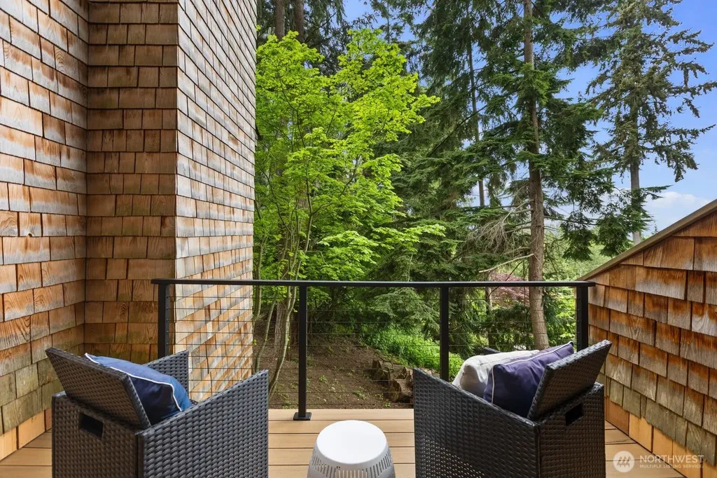 11730 Clearview Drive Edmonds WA 98026