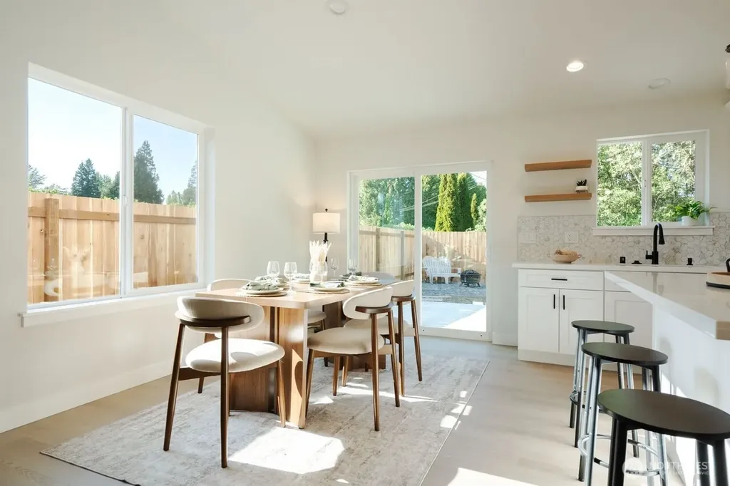 4392 Birch Bay Lynden Road Blaine WA 98230