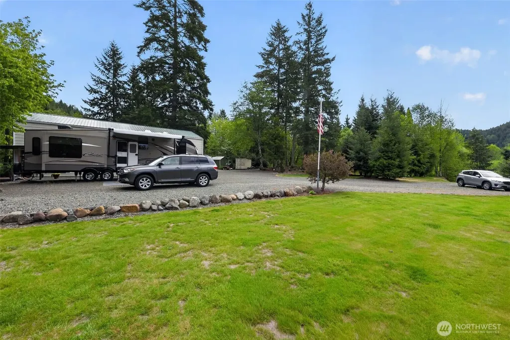 9061 Us Highway 12 Randle WA 98377