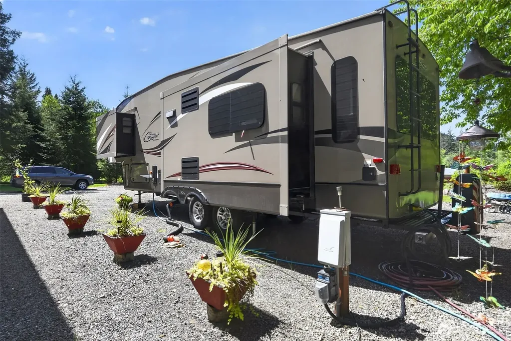 9061 Us Highway 12 Randle WA 98377