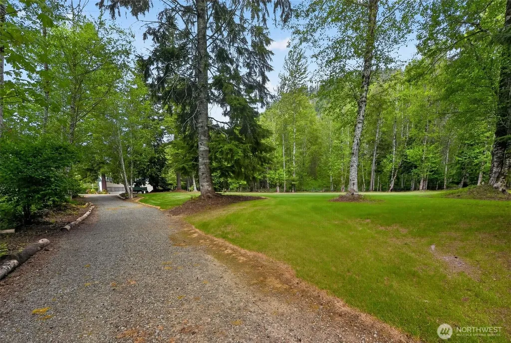 9061 Us Highway 12 Randle WA 98377