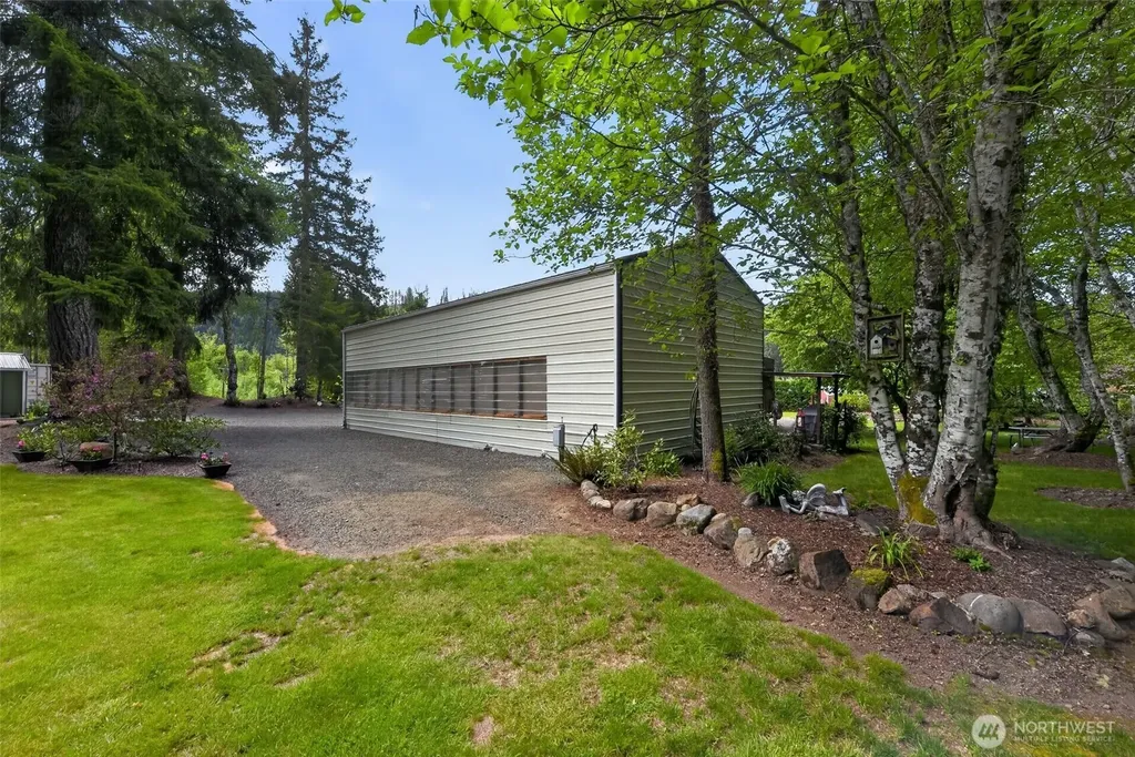 9061 Us Highway 12 Randle WA 98377