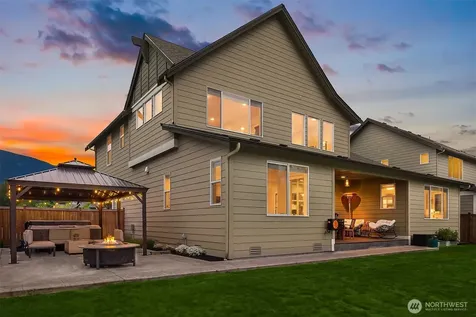 1796 Canyon Ave SE North Bend WA 98045