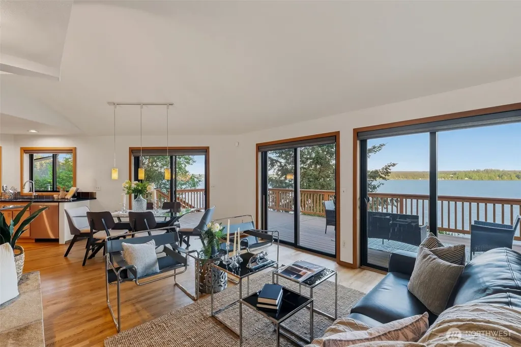 11318 Vipond Drive NW Gig Harbor WA 98329