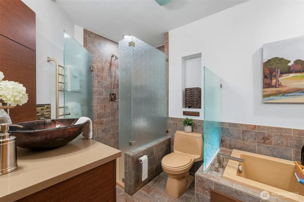 11318 Vipond Drive NW Gig Harbor WA 98329