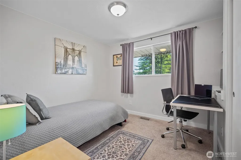 913 92nd Street SE Everett WA 98208