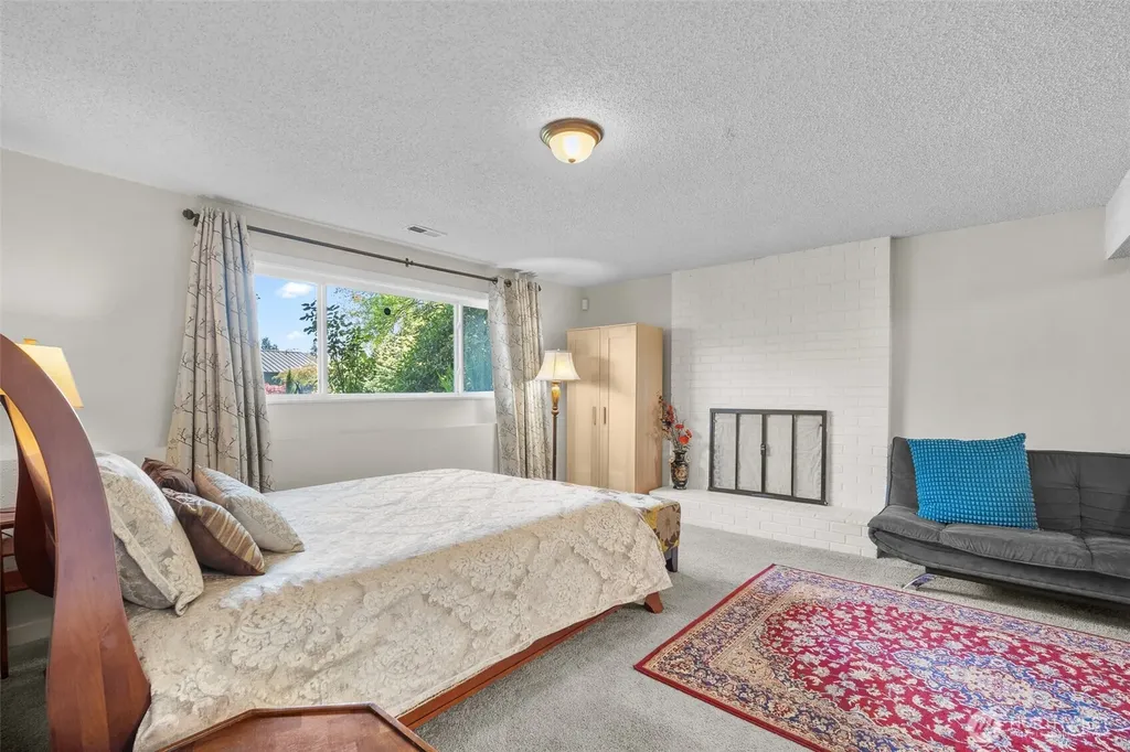 913 92nd Street SE Everett WA 98208