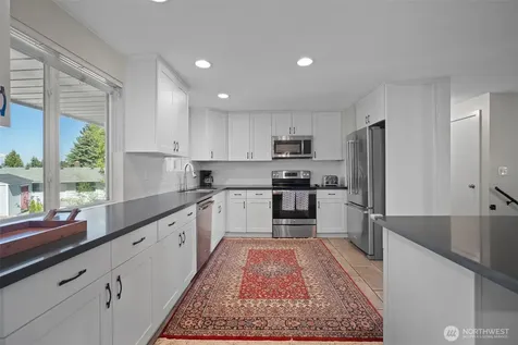 913 92nd Street SE Everett WA 98208
