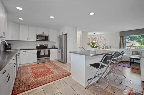 913 92nd Street SE Everett WA 98208