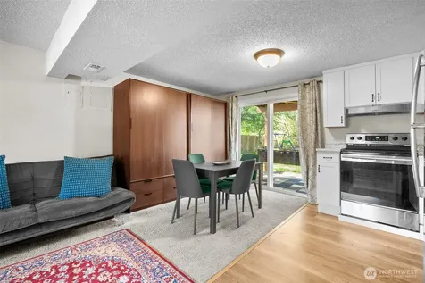 913 92nd Street SE Everett WA 98208