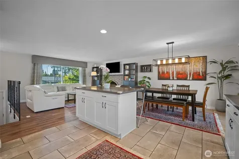 913 92nd Street SE Everett WA 98208
