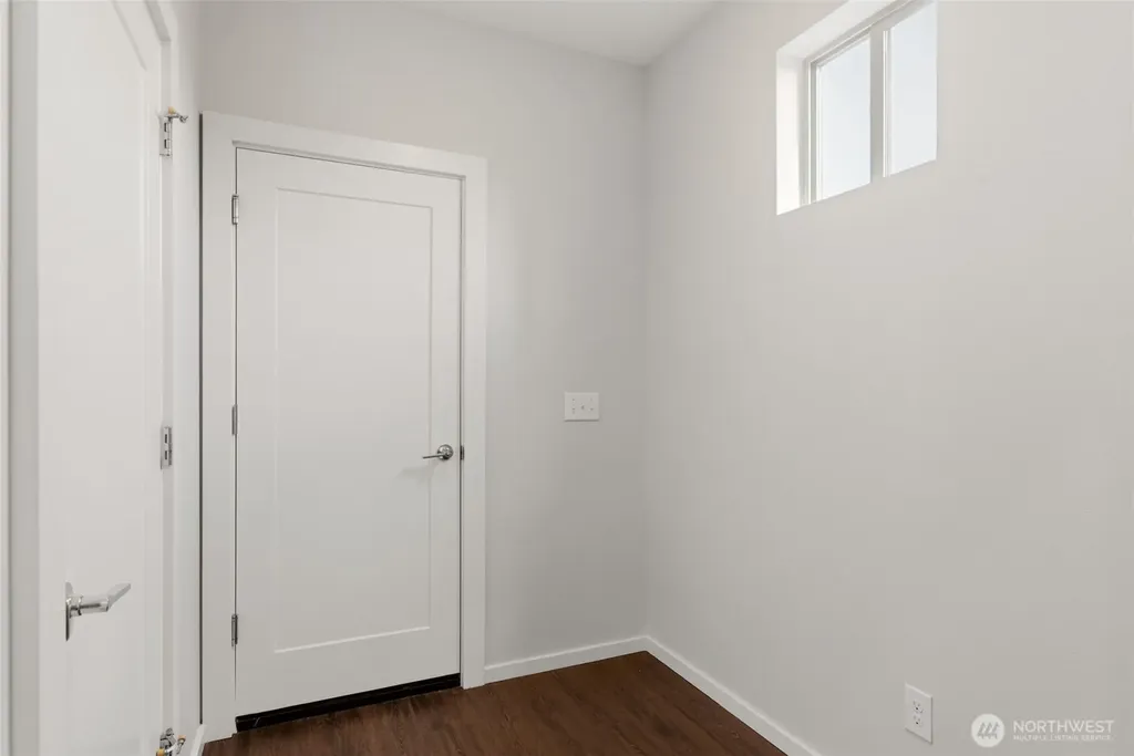 16031 SE 252nd Place Covington WA 98042