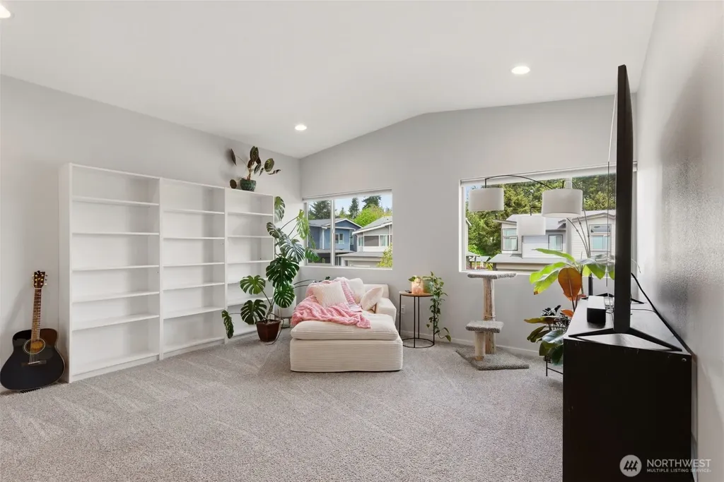 16031 SE 252nd Place Covington WA 98042
