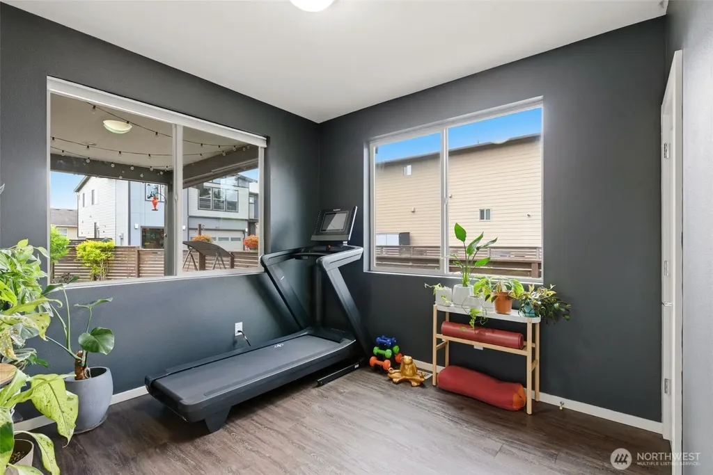 16031 SE 252nd Place Covington WA 98042
