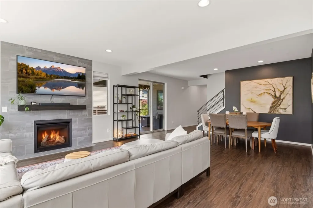 16031 SE 252nd Place Covington WA 98042