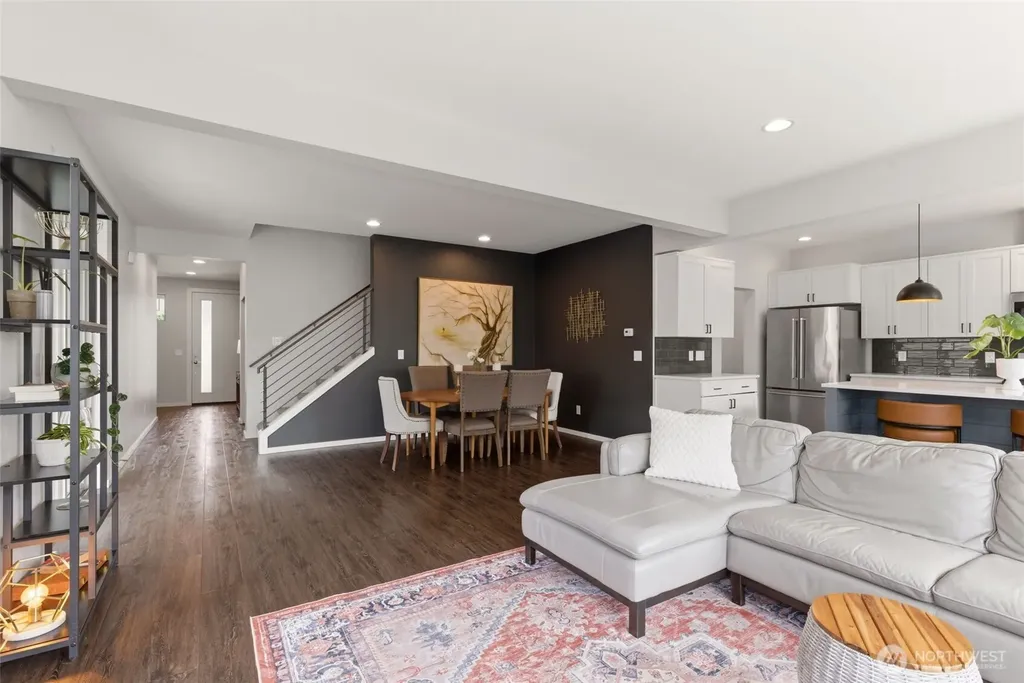 16031 SE 252nd Place Covington WA 98042