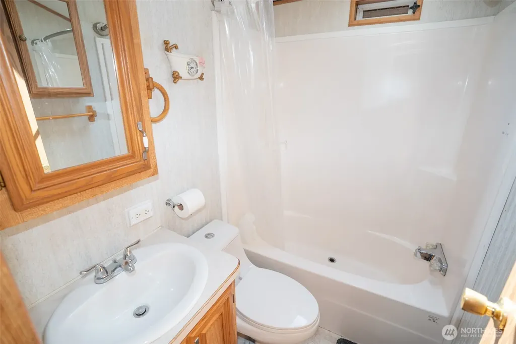 51 N Tebo Place Hoodsport WA 98548