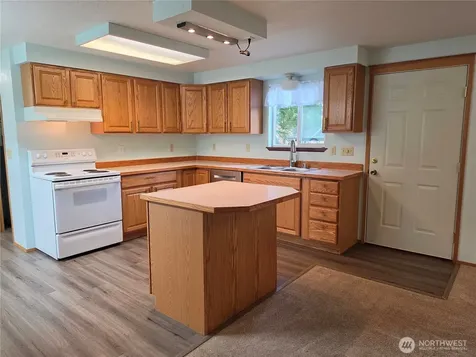 130 NE Evergreen Drive Tahuya WA 98588