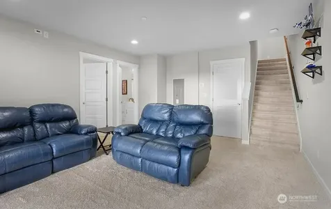 1325 Seattle Hill Road Bothell WA 98012