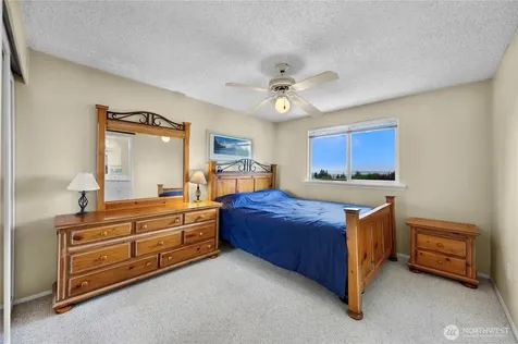 4930 72nd Drive NE Marysville WA 98270
